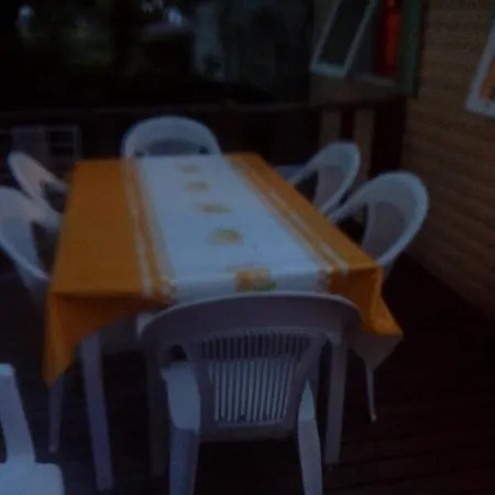 캠프장 La Pinede *